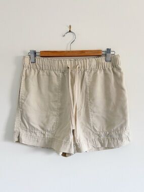 Hilary Radley Neutral Beige 100% Tencel Shorts Sz Small
